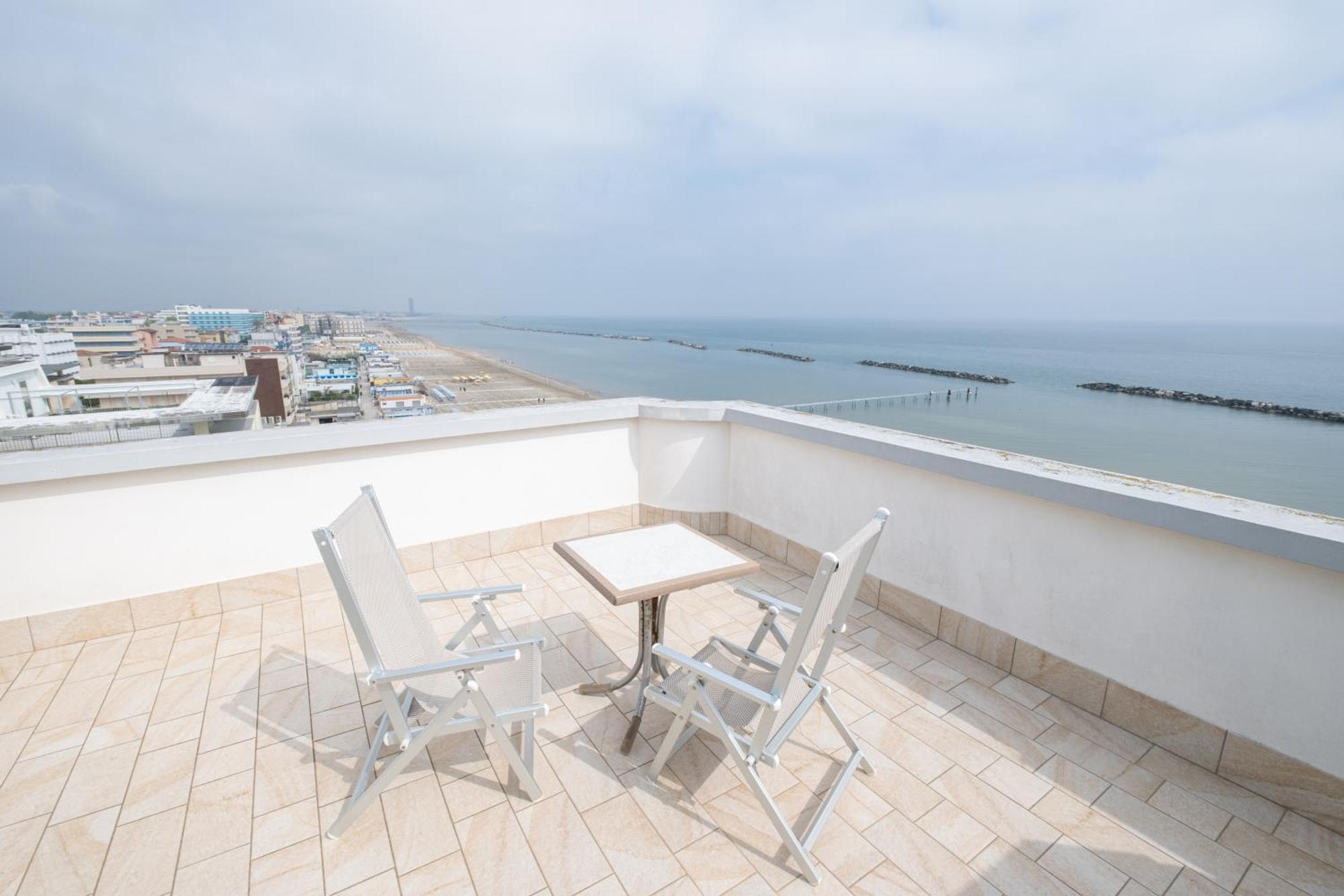 Hotel Capitol Gatteo a Mare Dış mekan fotoğraf